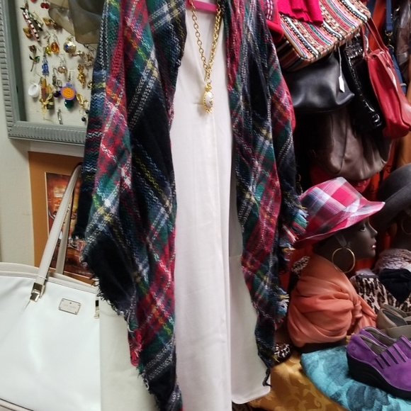 Plaid Scarf Shawl - Picture 2 of 4